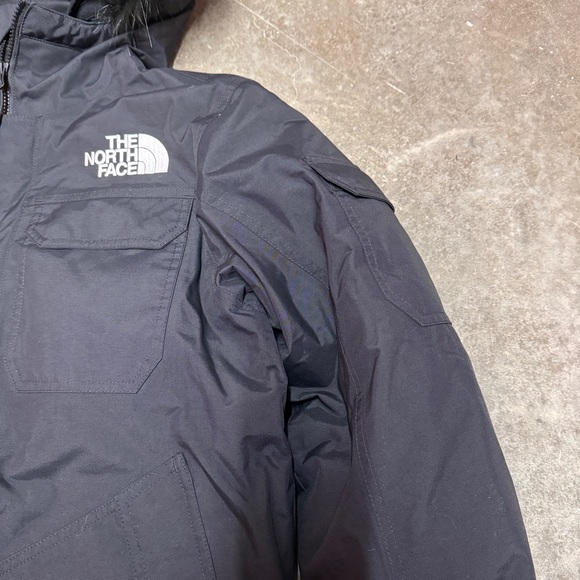 The North Face Men’s Gotham Jacket iii black color 874RGOE - Picture 4 of 9